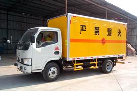 东风多利卡底盘 爆破器材运输车外观图片