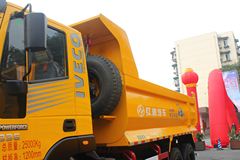 上汽红岩 新金刚重卡 336马力 6X4 5.8米自卸车CQ3255HTG404)