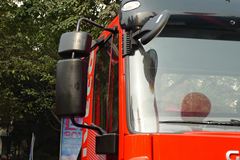 上汽红岩 杰狮重卡 280马力 4X2 LNG牵引车(CQ4186HMG381TC)