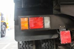 红岩 新金刚重卡 340马力 6X4 5.6米自卸车(CQ3254HTG384A)