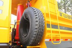 红岩 新金刚重卡 340马力 6X4 5.6米自卸车(CQ3254HTG384A)