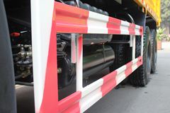 上汽红岩 新金刚 340马力 6X4 垃圾车(CQ5254ZLJHRG384)
