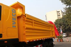 上汽红岩 新金刚 340马力 6X4 垃圾车(CQ5254ZLJHRG384)
