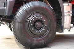 上汽红岩 新金刚 336马力 6X4 垃圾车(CQ3255HTG404)