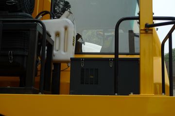 ���� ��տ�� 390���� 6X4 ���������ж��(CQ5763PTG384)ͼƬ