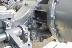 红岩5801362189(贯通式中桥) 驱动桥