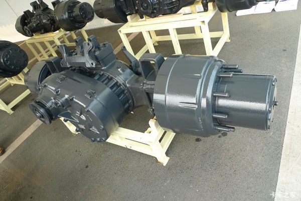 红岩19/33L18L12 驱动桥