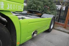 奔驰 Actros重卡 320马力 4X2 牵引车(型号1832)