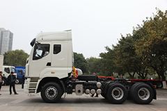 东风柳汽 乘龙M7C重卡 400马力 6X4牵引车(康明斯)(LZ4251QDCA) 东风柳汽 乘龙M7C重卡 400马力 6X4牵引车(康明斯)(LZ4251QDCA)