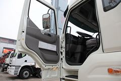 东风柳汽 乘龙M7C重卡 400马力 6X4牵引车(康明斯)(LZ4251QDCA) 东风柳汽 乘龙M7C重卡 400马力 6X4牵引车(康明斯)(LZ4251QDCA)