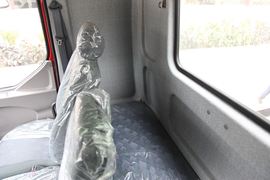 乘龙M3&nbsp;自卸车驾驶室                                               图片