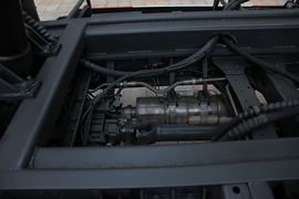 乘龙M3&nbsp;自卸车底盘                                                图片