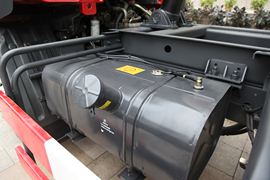 乘龙M3&nbsp;自卸车底盘                                                图片