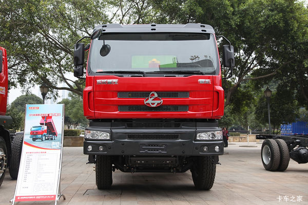 东风柳汽 乘龙M5 350马力 6X4 6米自卸车