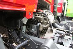 东风柳汽 乘龙 270马力 8X4自卸车底盘(LZ3310REFAT)