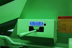 东风柳汽 霸龙 336马力 6X4 混凝土搅拌车(LZ5250GJBPDHA)