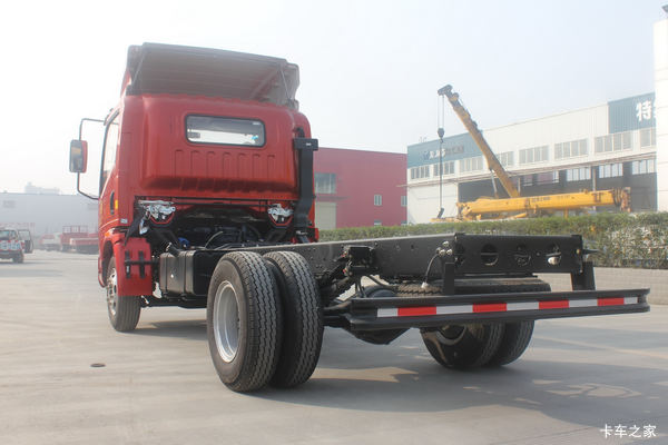 中国重汽HOWO轻卡重磅直推车型进店更享好礼