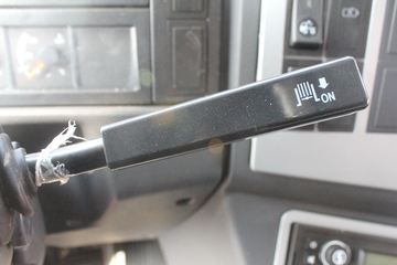 �����ؿ� ����F3000 380���� 6X4 LNGǣ����(SX4258NT384TL)ͼƬ