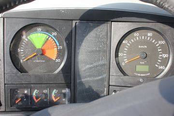 �����ؿ� ����F3000 380���� 6X4 LNGǣ����(SX4258NT384TL)ͼƬ