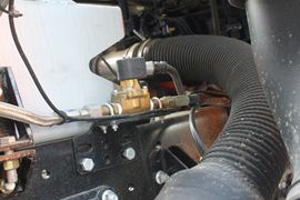 德龙F3000&nbsp;牵引车底盘                                                图片