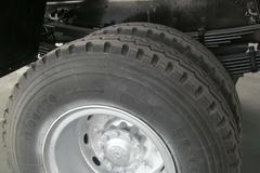 陕汽商用车 轩德中卡 240马力 6X2 仓栅式载货车(SX5250GP3)