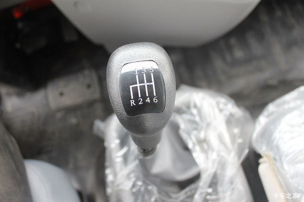 购东风多利卡限时优惠2000元