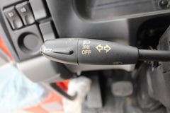 东风 多利卡XL中卡 160马力 4X2 6.7米载货车(DFA1160L15D7)