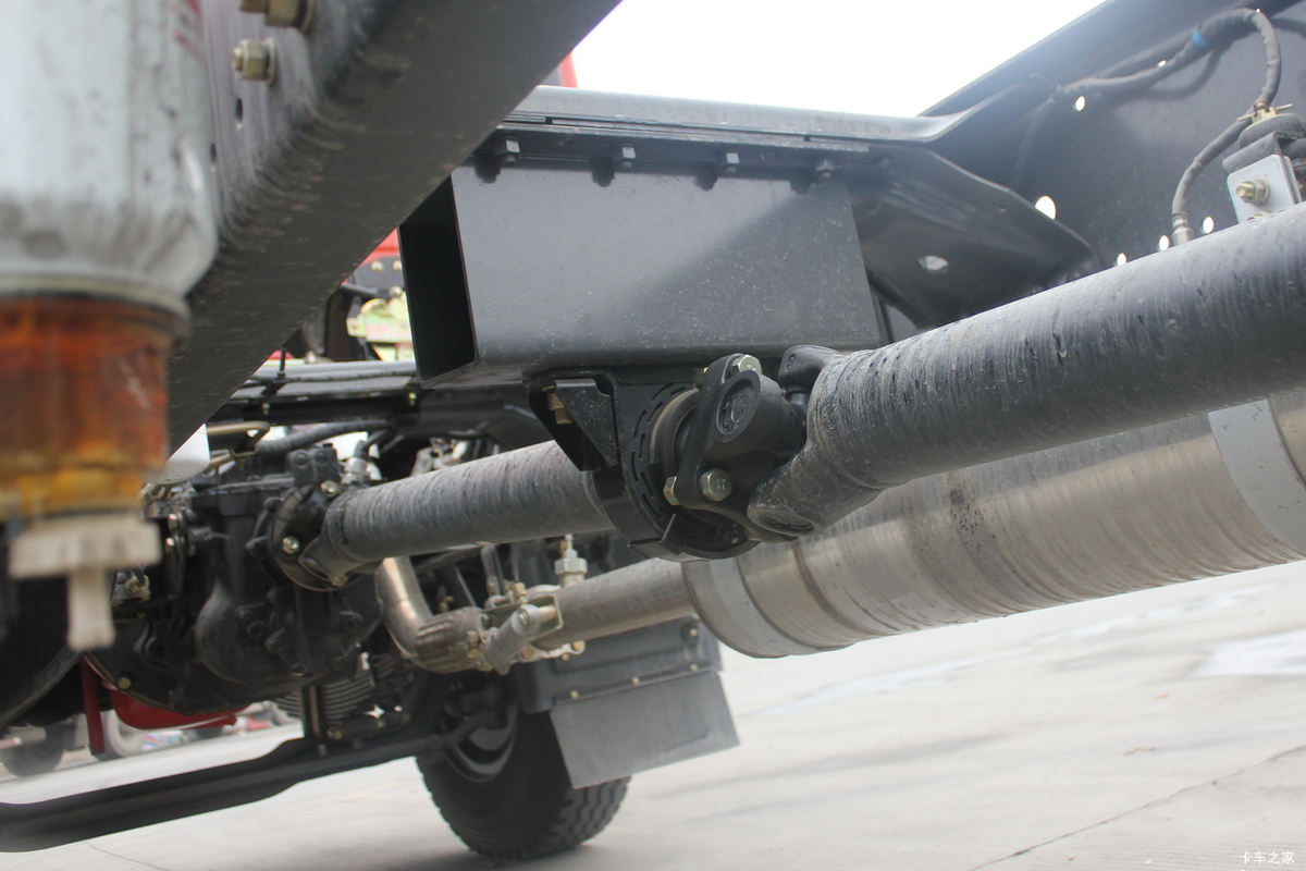 ���� ������XL�п� 160���� 4X2 6.7���ػ���(DFA1160L15D7)����                                                