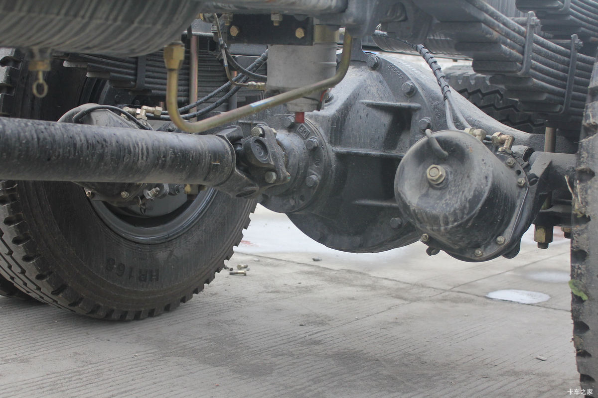 ���� ������XL�п� 160���� 4X2 6.7���ػ���(DFA1160L15D7)����                                                