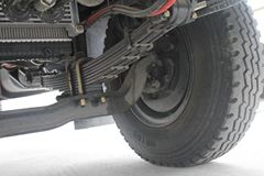东风 多利卡XL中卡 160马力 4X2 6.7米载货车(DFA1160L15D7)