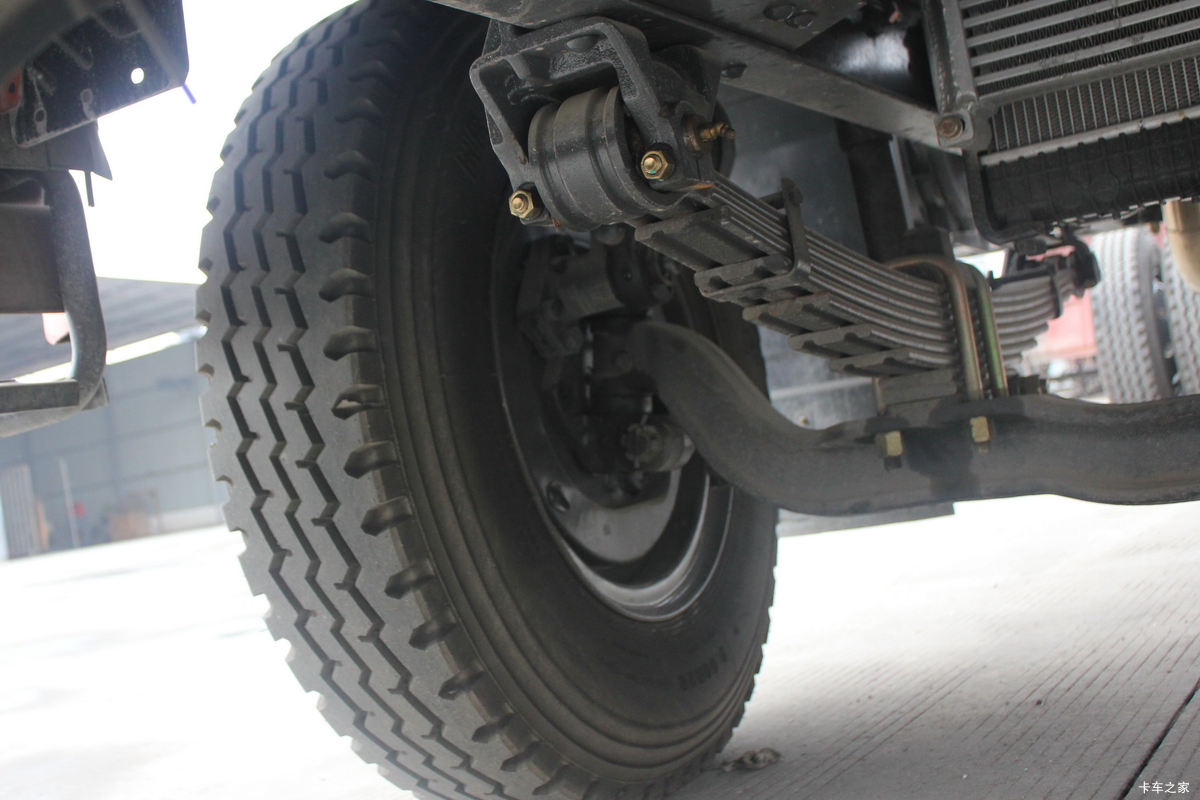 ���� ������XL�п� 160���� 4X2 6.7���ػ���(DFA1160L15D7)����                                                