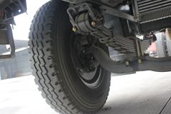 东风 多利卡XL中卡 160马力 4X2 6.7米载货车(DFA1160L15D7)