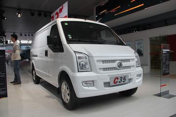 东风小康 C35 100马力 封闭厢式货车