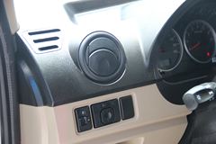 东风小康 C35 100马力 封闭厢式货车