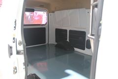 东风小康 C35 100马力 封闭厢式货车