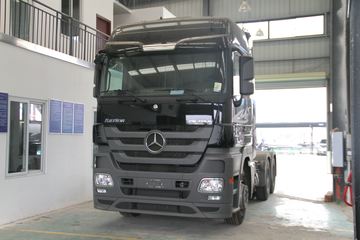 奔驰 Actros重卡 440马力 6X2牵引车(Megaspace超大驾驶室)(型号2644)