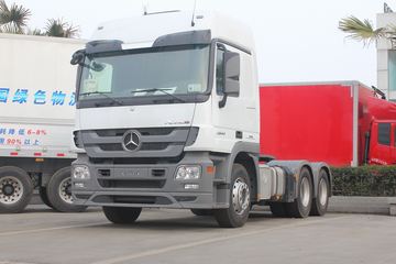 奔驰 Actros重卡 440马力 6X2R牵引车(型号2644)