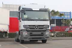 奔驰 Actros重卡 440马力 6X2R牵引车(型号2644)