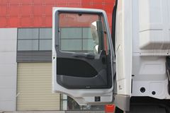 奔驰 Actros重卡 440马力 6X2R牵引车(型号2644)