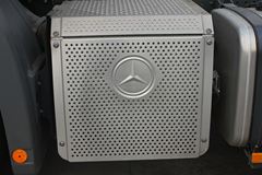 奔驰 Actros重卡 440马力 6X2R牵引车(型号2644)