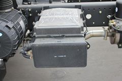 青岛解放 赛龙中卡 140马力 4X2 7.7米厢式载货车底盘(CA5148XXYPK2L4EA80-3)