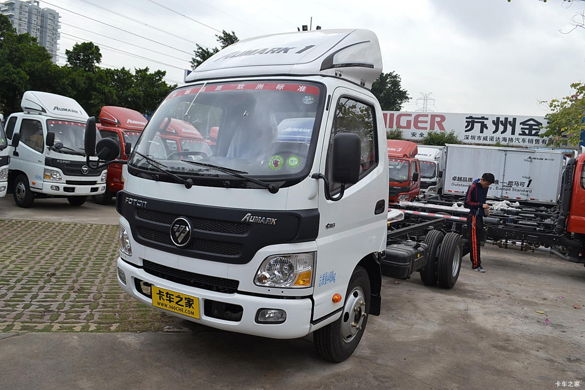 福田 欧马可1系 超值版 118马力 3360轴距单排轻卡底盘(BJ1049V9JD6-F2)(液刹)