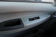 解放 J6F 130马力 4.21米单排厢式轻卡(CA1041P40K2L1E4A84)