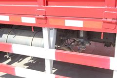 一汽解放 J6L中卡 164马力 4X2 6.8米栏板载货车(CA1160P62K1L4E4)