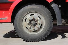 一汽解放 J6L中卡 164马力 4X2 6.8米栏板载货车(CA1160P62K1L4E4)