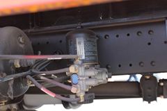 一汽解放 J6L中卡 180马力 4X2 7.7米厢式载货车(CA5160XXYP62K1L5A1E4) 一汽解放 J6L中卡 180马力 4X2 7.7米厢式载货车(CA5160XXYP62K1L5A1E4)