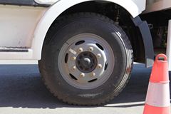 一汽解放 J6L中卡 180马力 4X2 7.7米厢式载货车(CA5160XXYP62K1L5A1E4) 一汽解放 J6L中卡 180马力 4X2 7.7米厢式载货车(CA5160XXYP62K1L5A1E4)