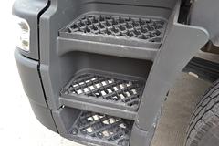 东风柳汽 乘龙M5重卡 320马力 4X2牵引车(LZ41800AFA)