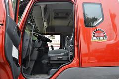 东风柳汽 乘龙M5重卡 320马力 8X4 9.6米排半栏板载货车底盘(LZ1240M5FAT)
