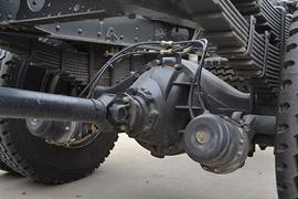 乘龙M3&nbsp;载货车底盘                                                图片